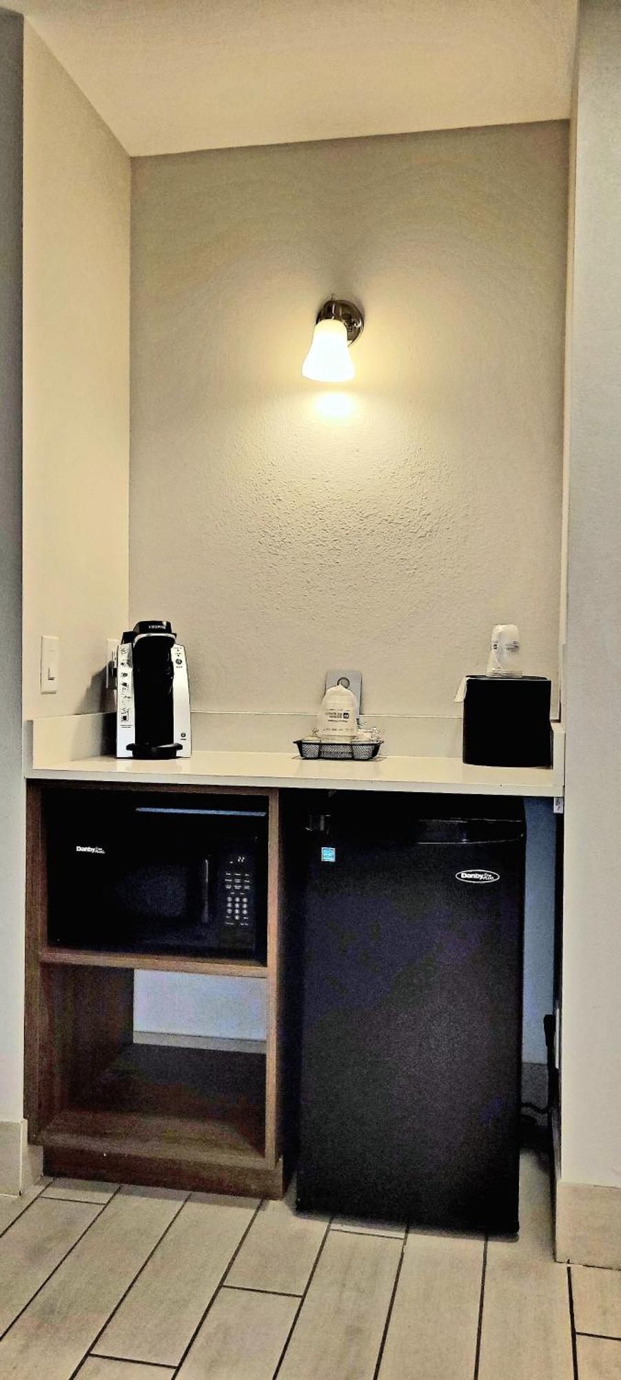 Best Western Plus Desert View Inn&Suites Cathedral City Exterior foto